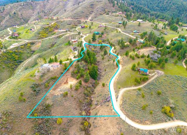 Property at 10 Buckboard Pl, Boise, ID 83716