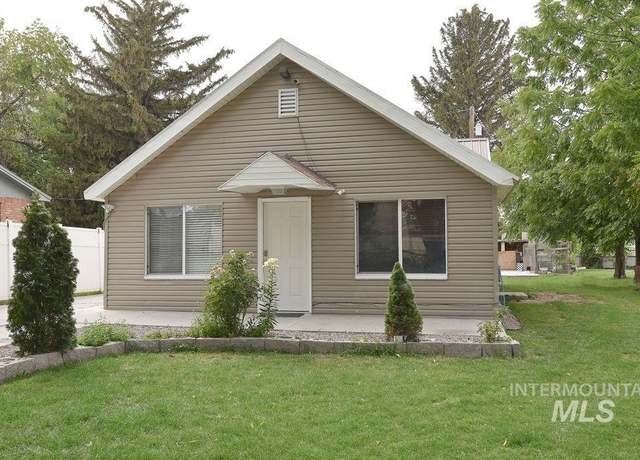 Property at 201 Read Ave, Rupert, ID 83350, 3 beds, 1 bath