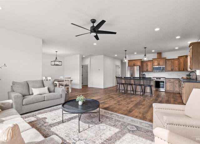 Property at 1724 Pathway Ct, Lewiston, ID 83501, 3 beds, 2 baths