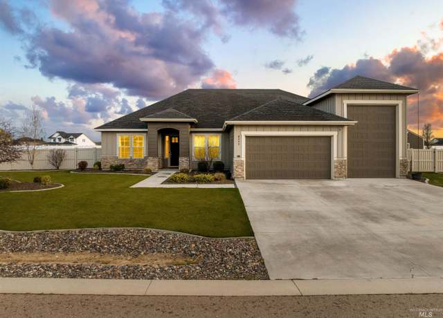 Property at 8545 Silverwood Way, Middleton, ID 83644, 3 beds, 3 baths