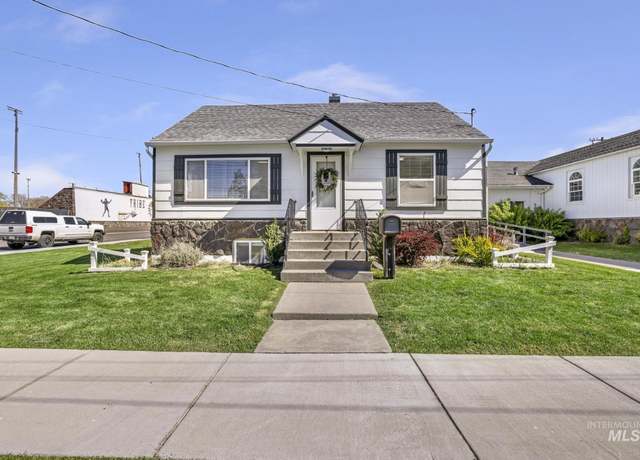 Property at 701 Locust, Buhl, ID 83316-0000, 3 beds, 2 baths