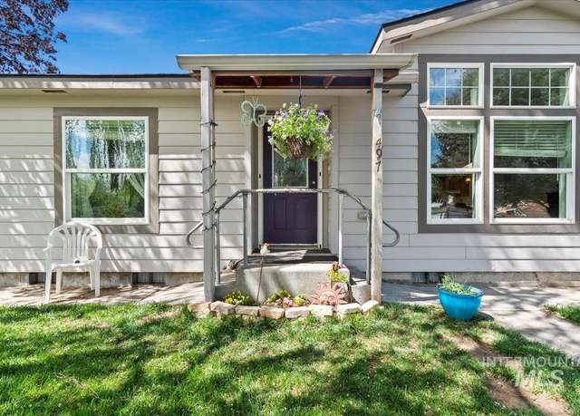 Property at 497 S Commercial St, Glenns Ferry, ID 83623, 3 beds, 2 baths