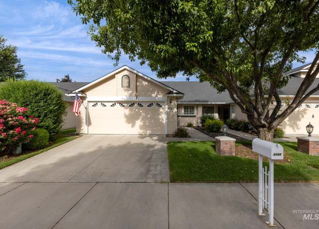Property at 2745 N Englewood Way, Meridian, ID 83646, 2 beds, 2 baths