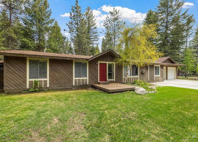 Property at 1000 Woody Dr, Mccall, ID 83638, 4 beds, 3 baths