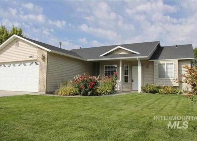 Property at 16317 Red Oak Dr, Nampa, ID 83687, 3 beds, 2 baths