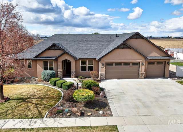 Property at 17185 Solomon Dr, Nampa, ID 83687, 3 beds, 2.5 baths