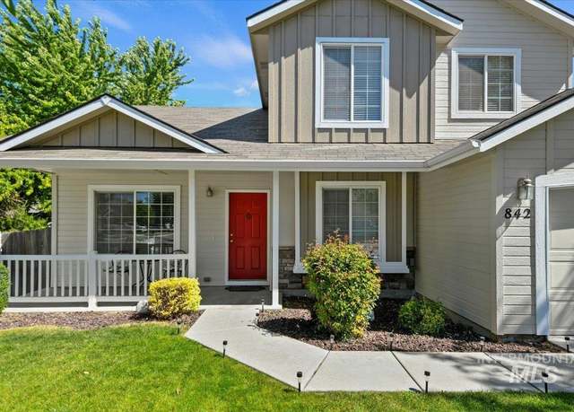 Property at 842 E Pluton, Kuna, ID 83634-2451, 4 beds, 2.5 baths