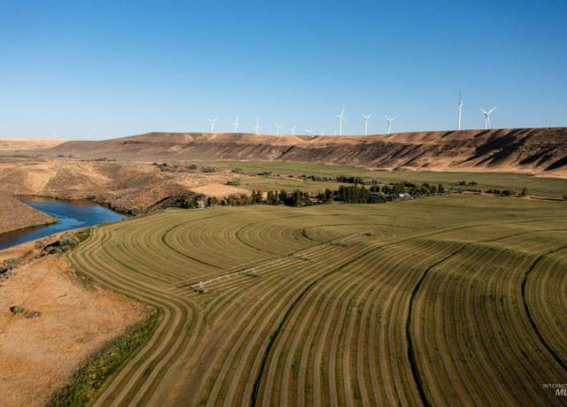 Property at 14400 E Shoestring Rd, Bliss, ID 83314, 3 beds, 2 baths