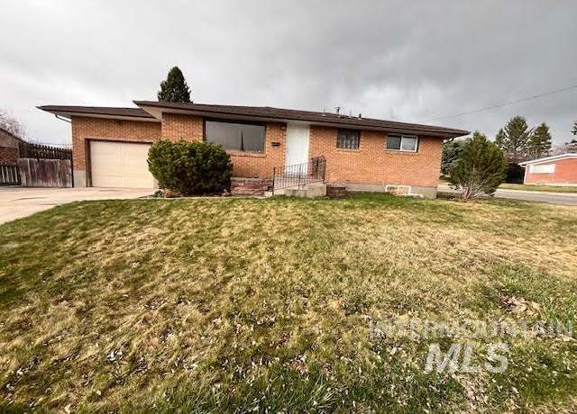 Property at 1818 E Terry St, Pocatello, ID 83201-2746, 6 beds, 2 baths
