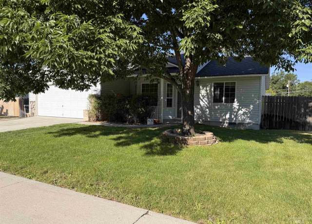 Property at 841 SW Independence Ave, Mountain Home, ID 83647-0000, 3 beds, 2 baths