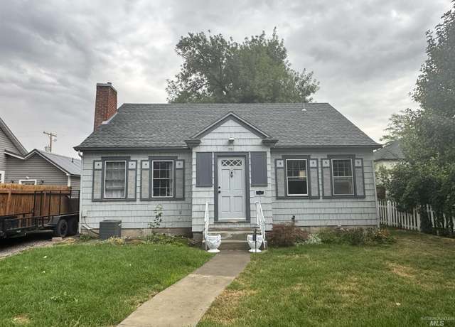Property at 351 7th Avenue North, Twin Falls, ID 83301, 3 beds, 2 baths