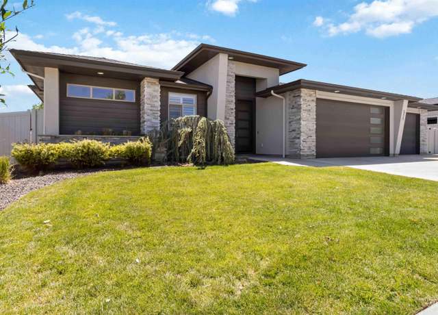 Property at 511 W Oak Springs Dr, Meridian, ID 83642, 3 beds, 2.5 baths