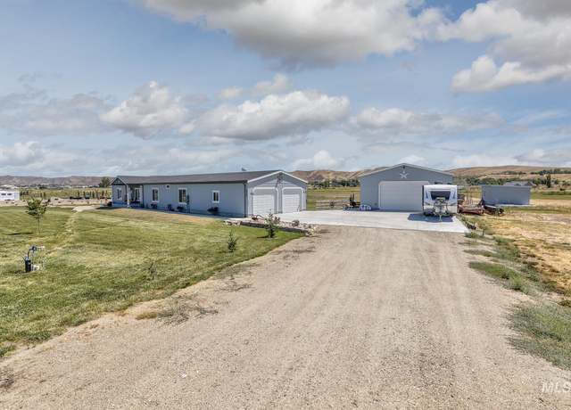 Property at 5403 Joseph Ln, Emmett, ID 83617, 3 beds, 2 baths