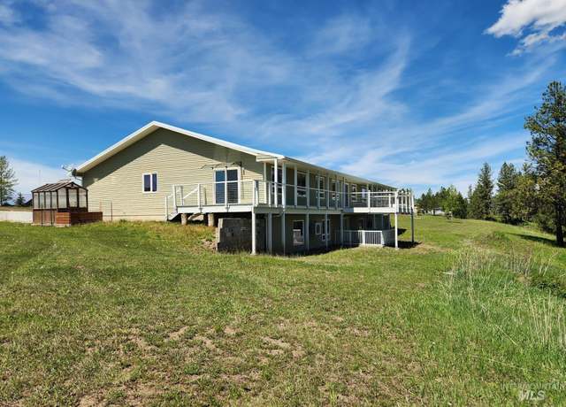 Property at 121 Madison Ln, Kamiah, ID 83536, 3 beds, 3 baths