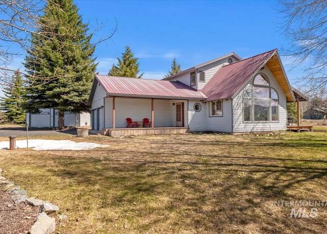 Property at 13970 Country Way, Mccall, ID 83638, 3 beds, 2.5 baths