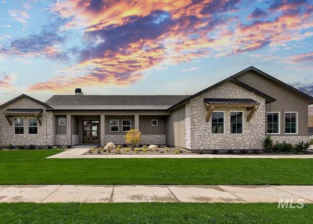 Property at 14353 N Woodpecker Ave, Boise, ID 83714, 3 beds, 2.5 baths