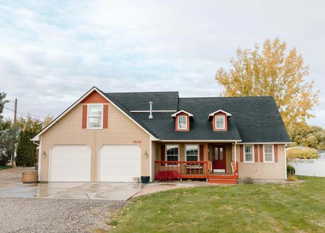 Property at 3606 Dorman Ave, Caldwell, ID 83605, 3 beds, 2.5 baths