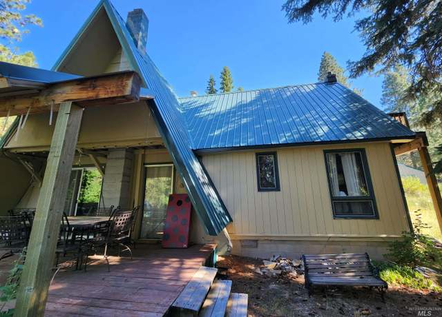 Property at 95 E Pansy Dr, Pine, ID 83647, 2 beds, 2 baths