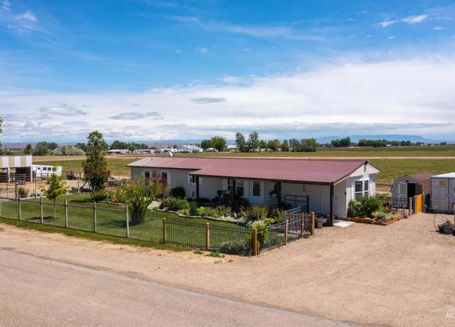Property at 5950 Elmore Rd, New Plymouth, ID 83655, 2 beds, 2 baths
