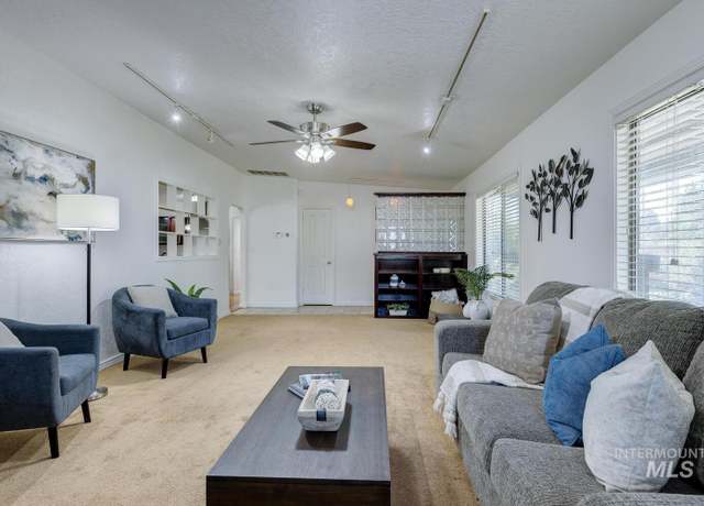 Property at 12167 W Lewisburg Ct, Boise, ID 83709, 3 beds, 3 baths