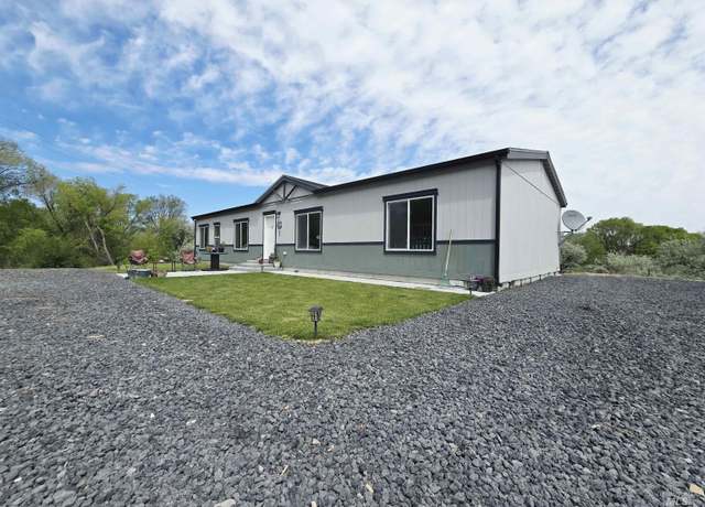 Property at 4300 N 1325 E, Buhl, ID 83316, 4 beds, 2 baths
