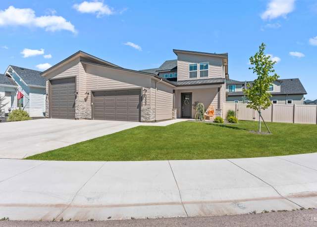 Property at 9868 Sunset Valley St, Star, ID 83669, 3 beds, 2.5 baths