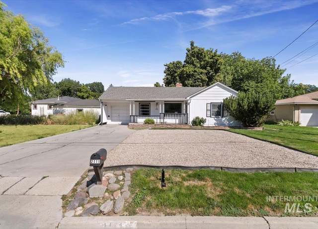 Property at 2111 S 10th Ave, Caldwell, ID 83605-5219, 3 beds, 1 bath