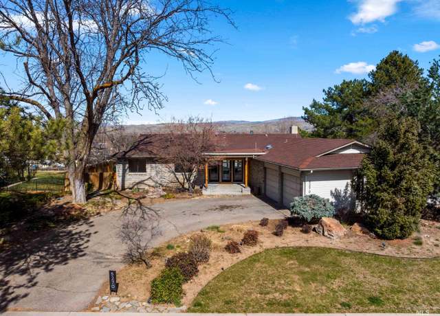 Property at 5270 N Sorrento Dr, Boise, ID 83704, 5 beds, 2.5 baths