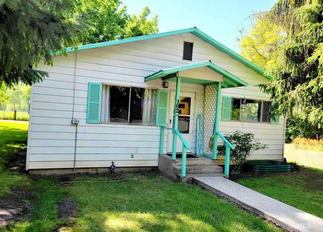 Property at 102 N Hornet Creek Rd, Council, ID 83612, 4 beds, 1 bath