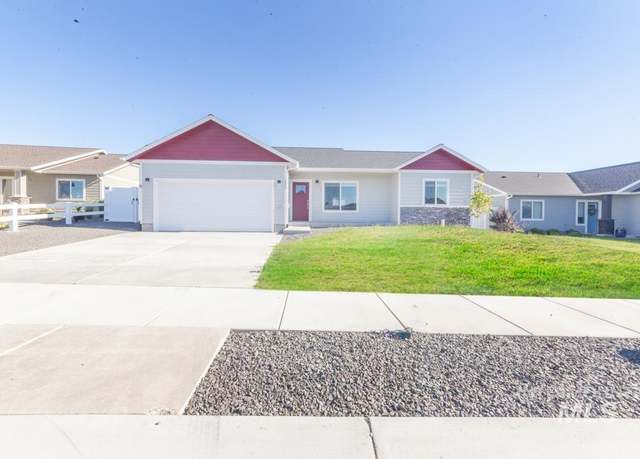 Property at 1556 Frontier Dr, Lewiston, ID 83501, 3 beds, 2 baths
