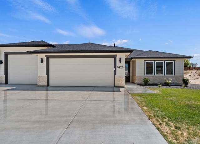 Property at 2426 S Hurd Ave, Nampa, ID 83686, 3 beds, 2 baths