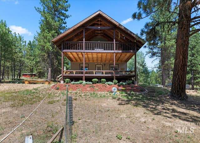 Property at 8 Hopkins Dr, Idaho City, ID 83631, 3 beds, 1 bath