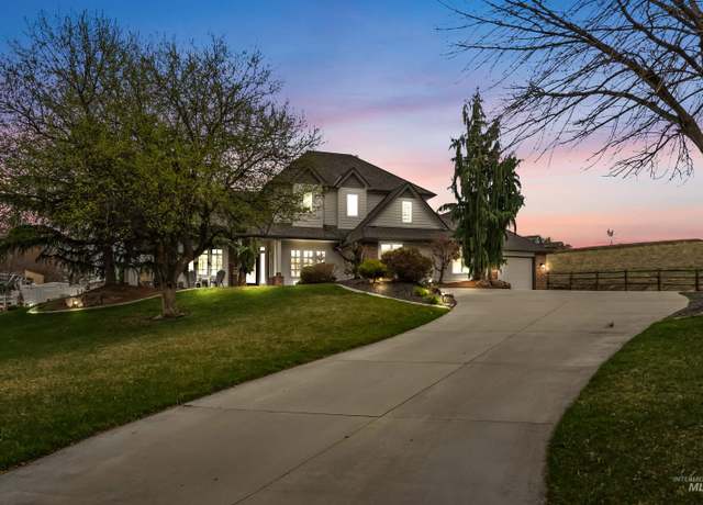 Property at 1303 E Pitkin Ave, Meridian, ID 83642, 4 beds, 3.5 baths