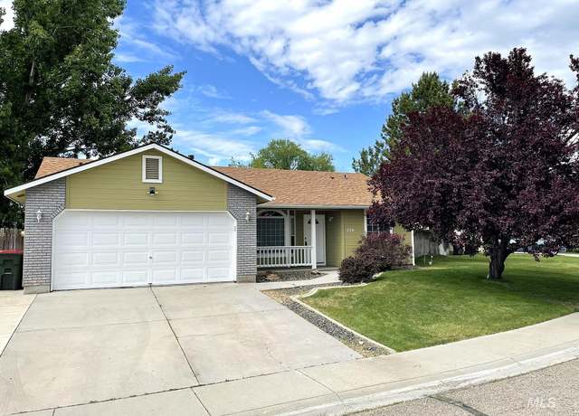 Property at 228 W Winnipeg St, Meridian, ID 83642, 3 beds, 2 baths