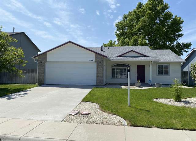 Property at 809 W Sheridan, Nampa, ID 83686, 3 beds, 2 baths