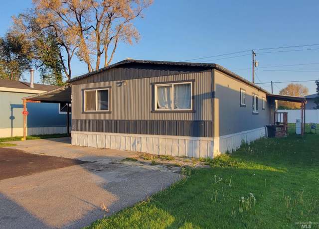 Property at 1410 W Flamingo Ave #34, Nampa, ID 83651, 4 beds, 2 baths