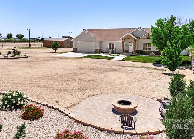 Property at 3229 Market, Homedale, ID 83628, 4 beds, 2.5 baths