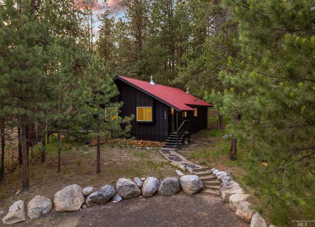 Property at 285 Rio Vista Blvd, Mccall, ID 83638, 2 beds, 1 bath