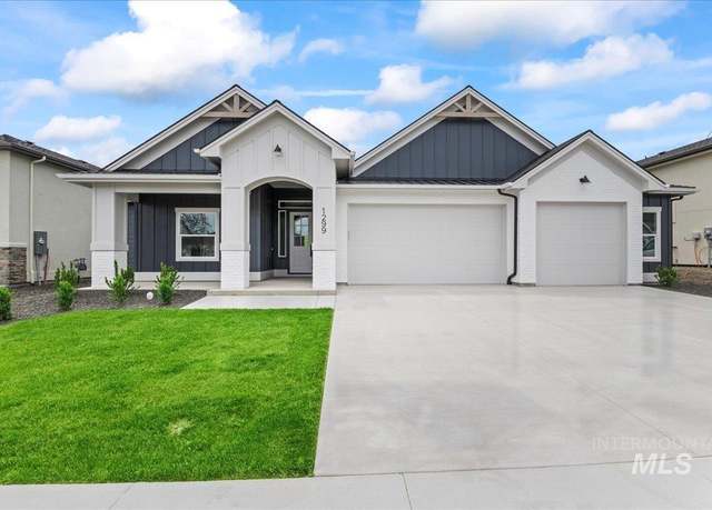 Property at 1299 W Ultar Dr, Nampa, ID 83686, 3 beds, 2.5 baths