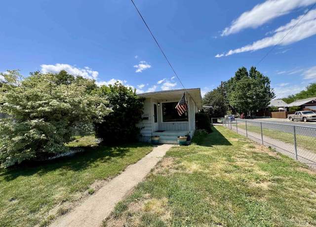 Property at 1202 10th St, Lewiston, ID 83501-2128, 4 beds, 2 baths