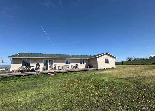Property at 2420 Grelle Ave, Lewiston, ID 83501, 3 beds, 2 baths