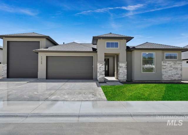 Property at 2230 N Hurtsville Ave, Kuna, ID 83634, 4 beds, 3 baths