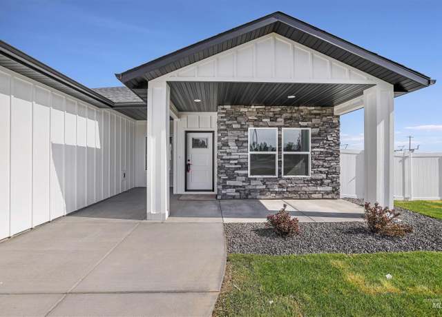 Property at 1012 23rd Ave East, Jerome, ID 83338, 4 beds, 2 baths