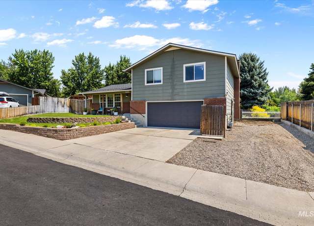 Property at 3060 E Eastgate Dr, Boise, ID 83716, 4 beds, 2 baths