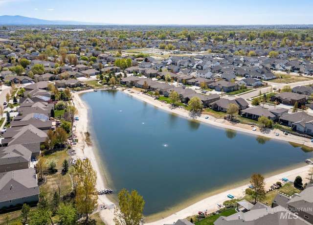 Property at 1366 N Waterbrook Way, Star, ID 83669, 3 beds, 2.5 baths