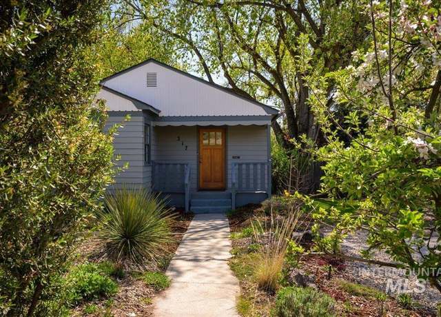 Property at 317 Resseguie St, Boise, ID 83702, 3 beds, 1 bath