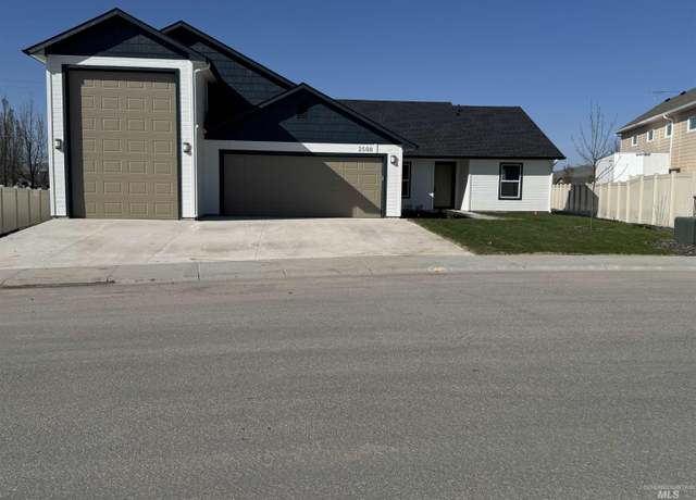 Property at 2508 E Crooked Creek St, Emmett, ID 83617-0000, 3 beds, 2 baths
