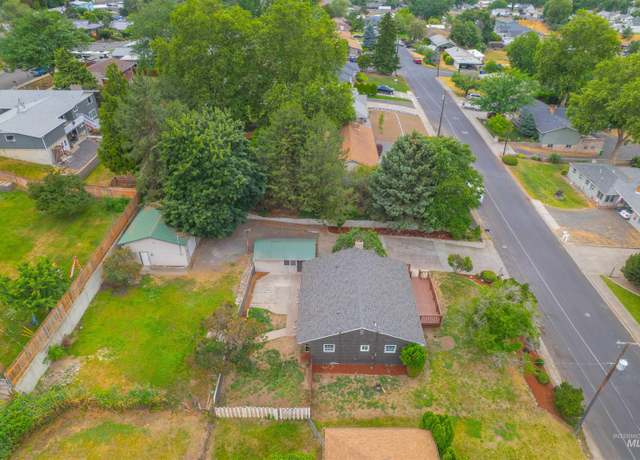 Property at 630 18th Ave, Lewiston, ID 83501, 5 beds, 2 baths