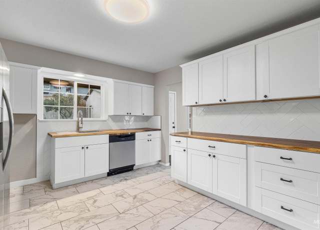 Property at 630 18th Ave, Lewiston, ID 83501, 5 beds, 2 baths