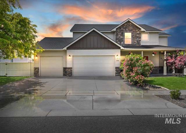Property at 152 Sycamore Ave, Fruitland, ID 83619, 4 beds, 2.5 baths